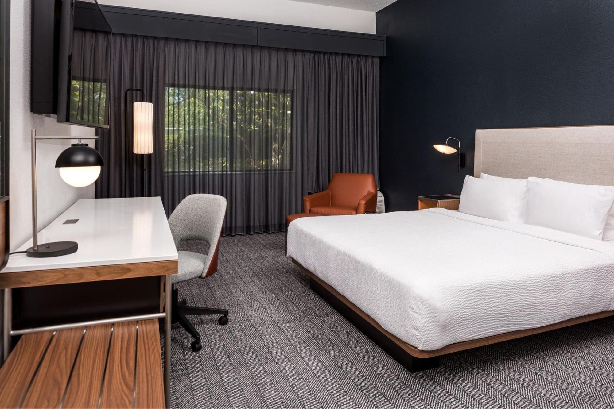 Courtyard By Marriott Charlotte Ballantyne Eksteriør billede